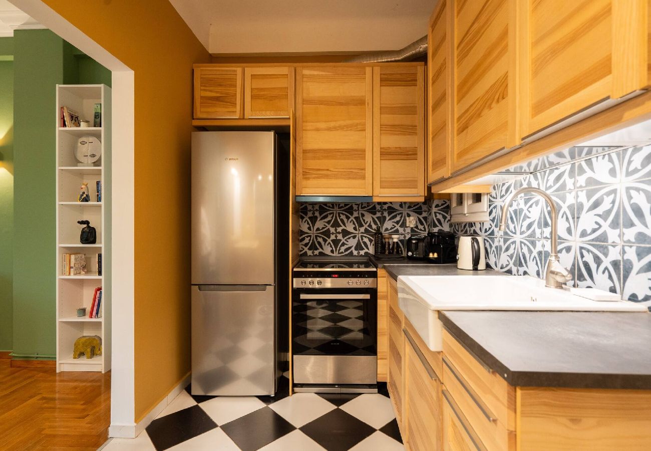 Apartment in Athens - Vibrant Athens Pad-2 Bedrooms 