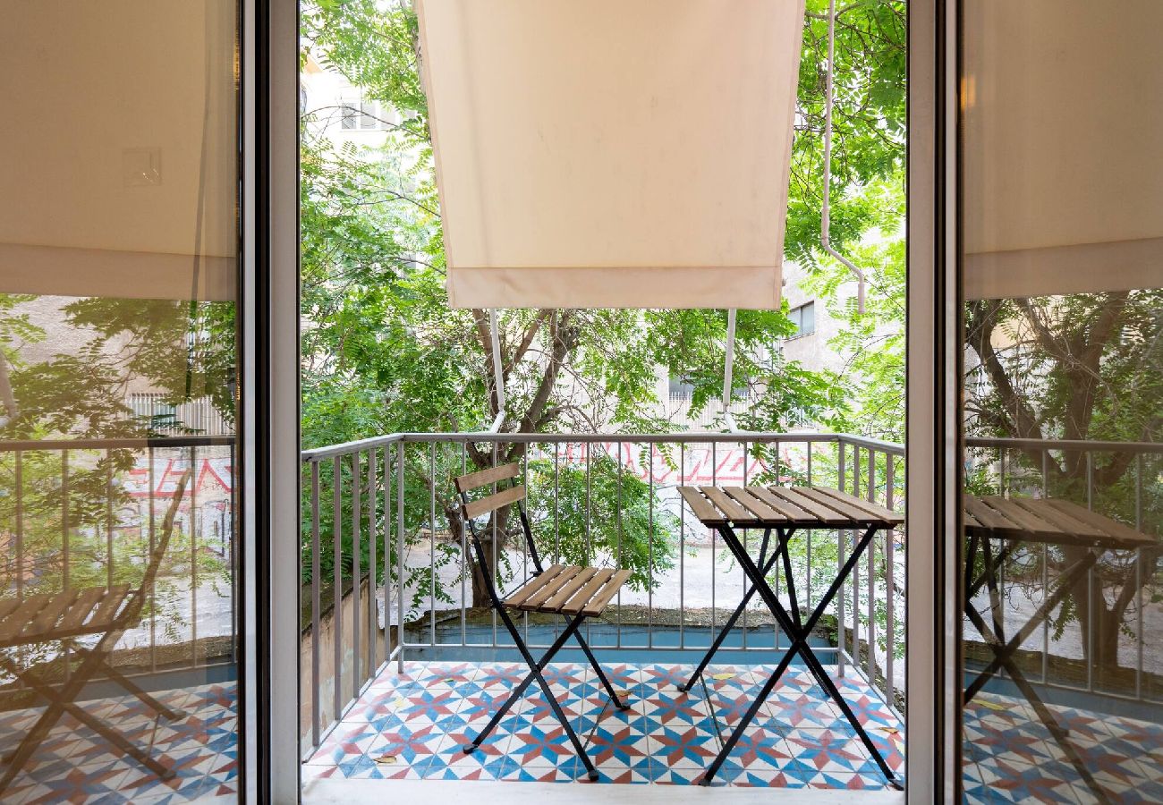 Apartment in Athens - Vibrant Athens Pad-2 Bedrooms 