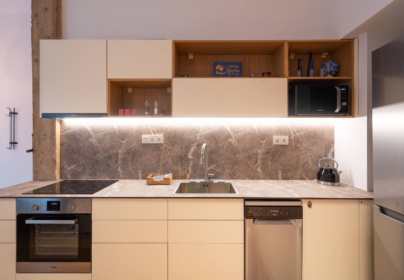 Apartment in Athens - 2BR Apt 20 Mins From Acropolis w/ Washer & Dryer