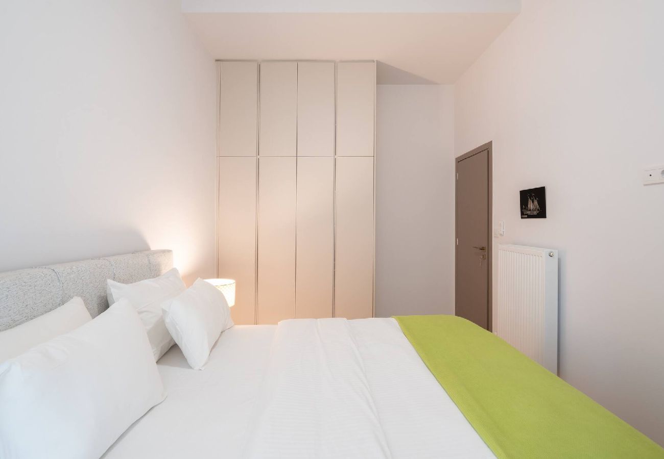 Apartment in Athens - 2BR Apt 20 Mins From Acropolis w/ Washer & Dryer
