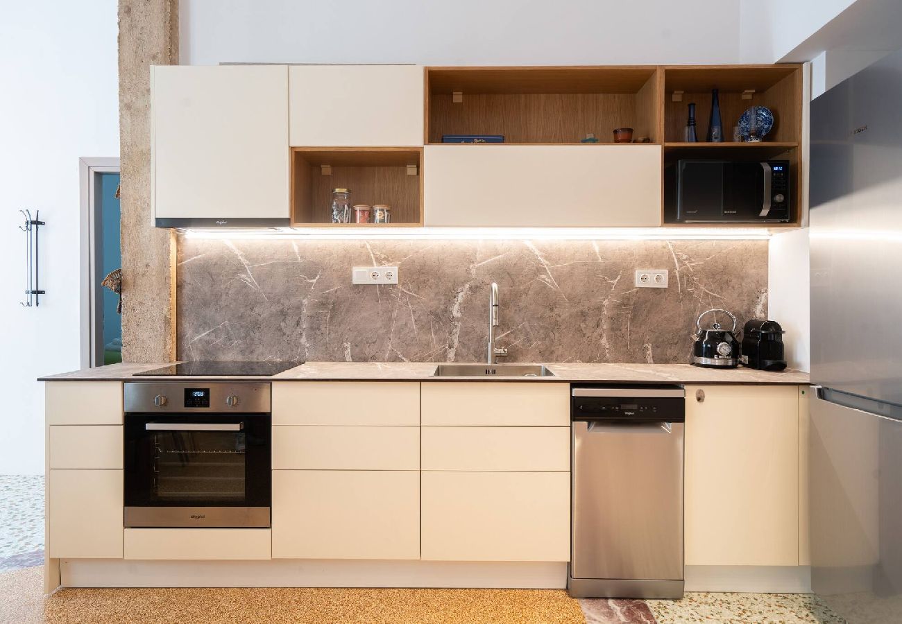 Apartment in Athens - 2BR Apt 20 Mins From Acropolis w/ Washer & Dryer