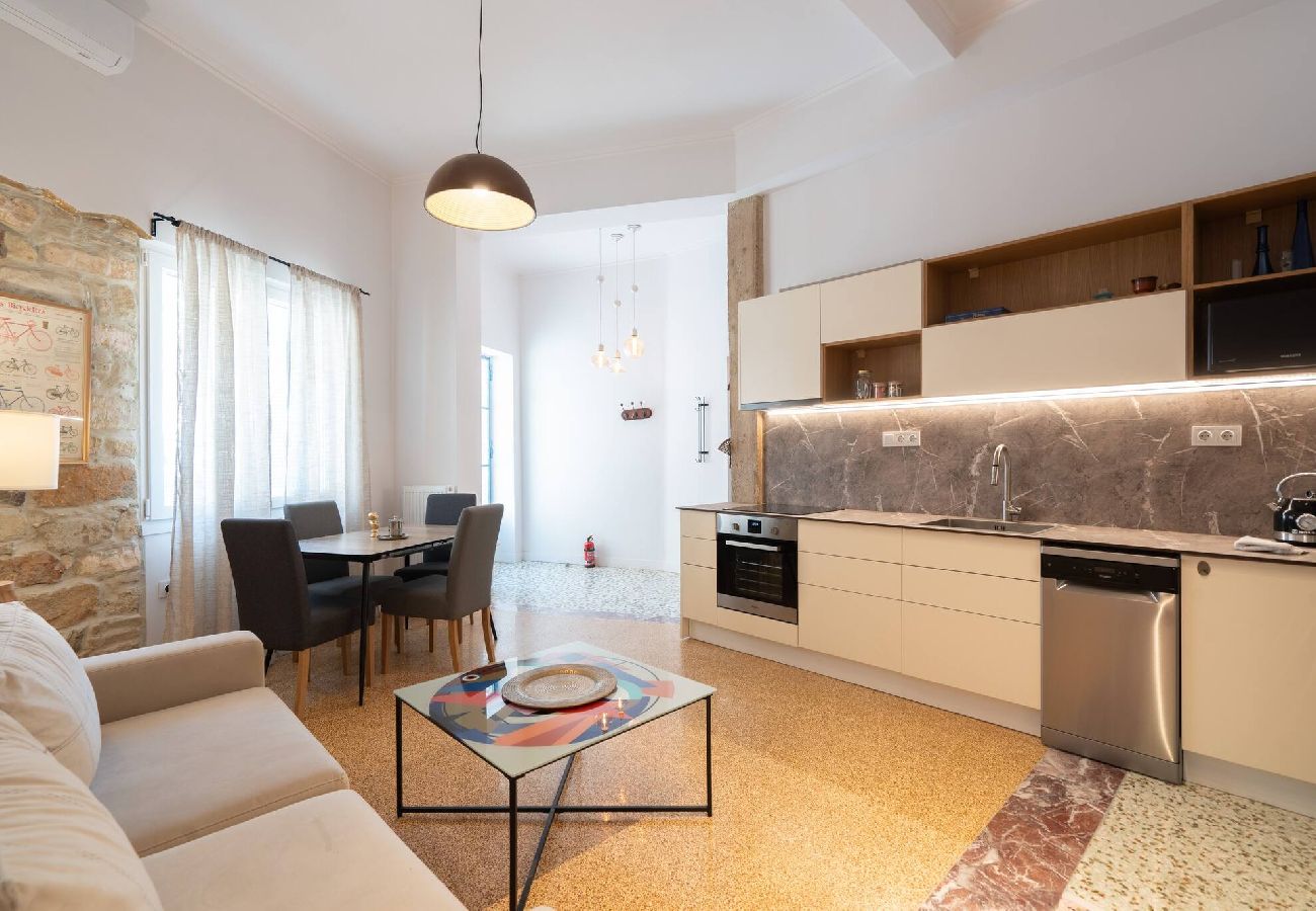 Apartment in Athens - 2BR Apt 20 Mins From Acropolis w/ Washer & Dryer
