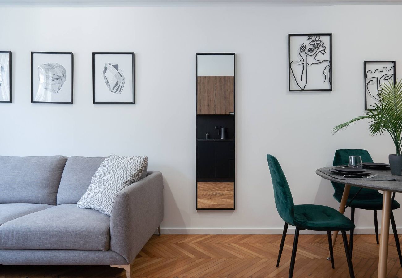 Apartment in Athens - 2BR Downtown Home Near Metro, Acropolis & Agora
