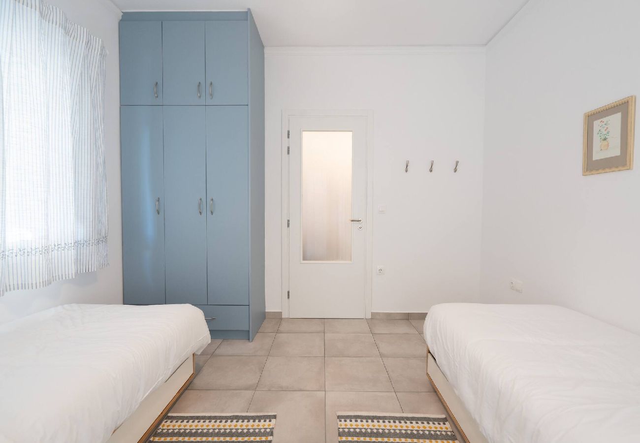 Apartment in Athens - Bright 2BR Apartment By Metro Near Acropolis