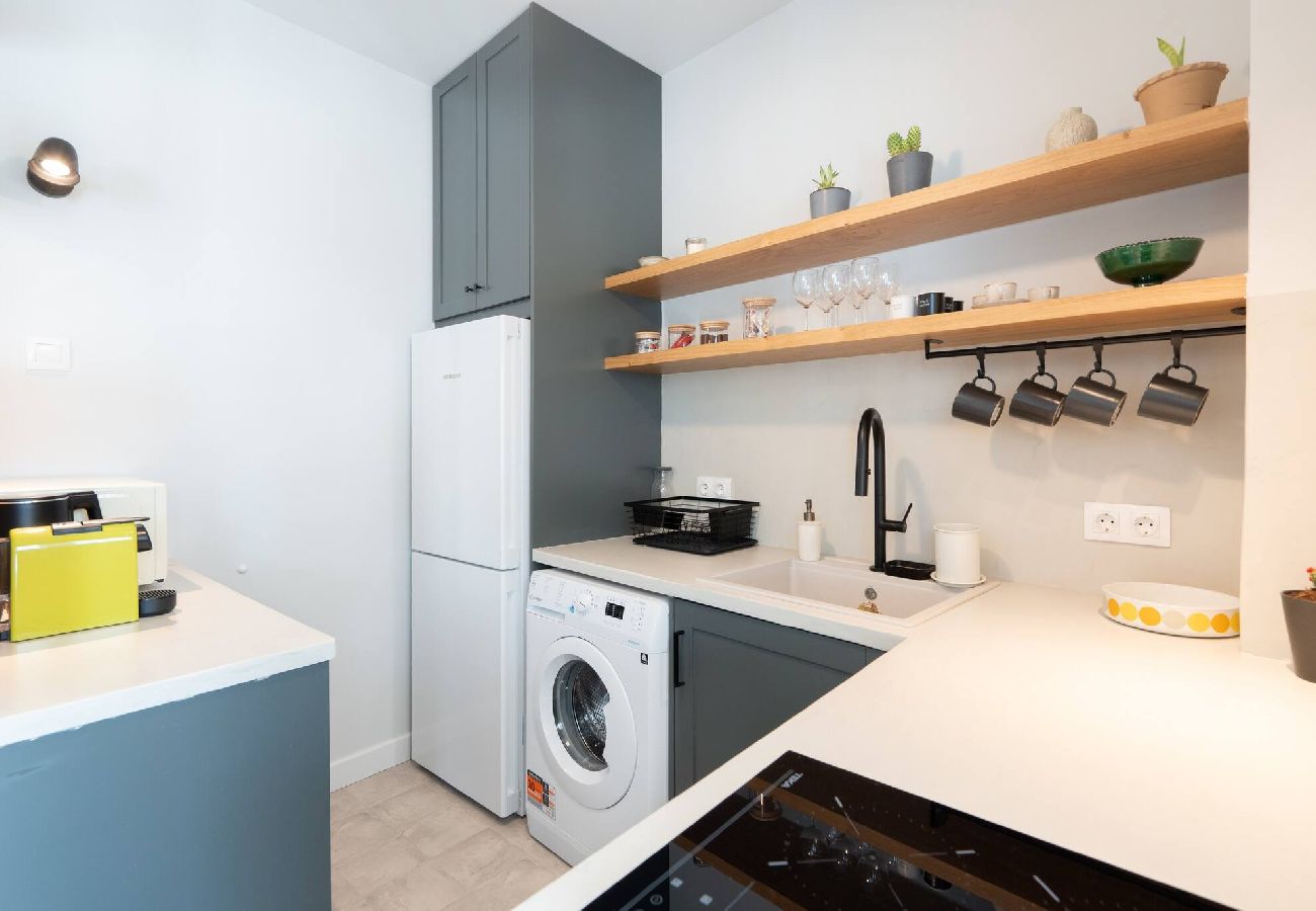Apartment in Athens - Acropolis View - 1BR Apartment 