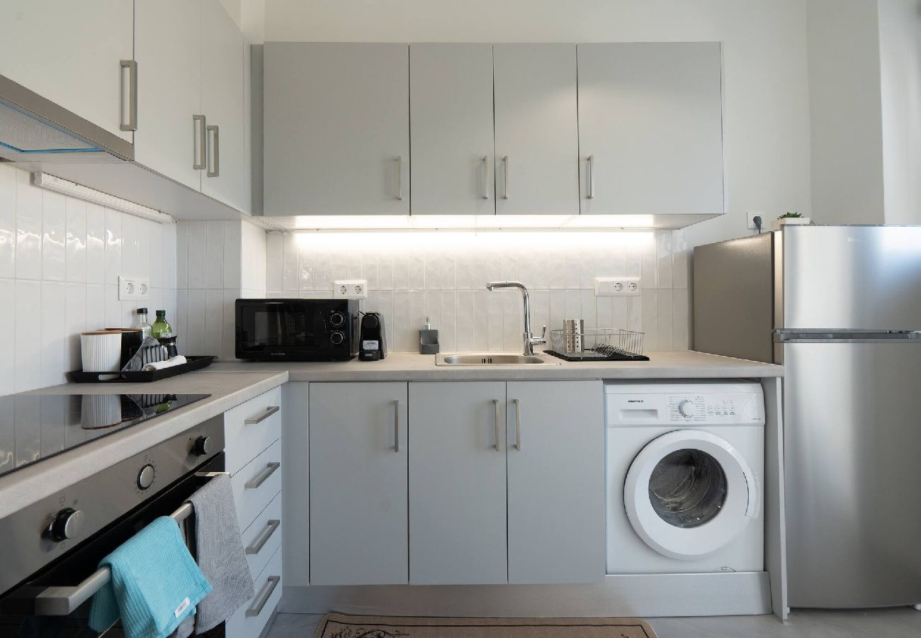 Apartment in Athens - 1BR Spacious Apt | Near Metro | Beautiful View