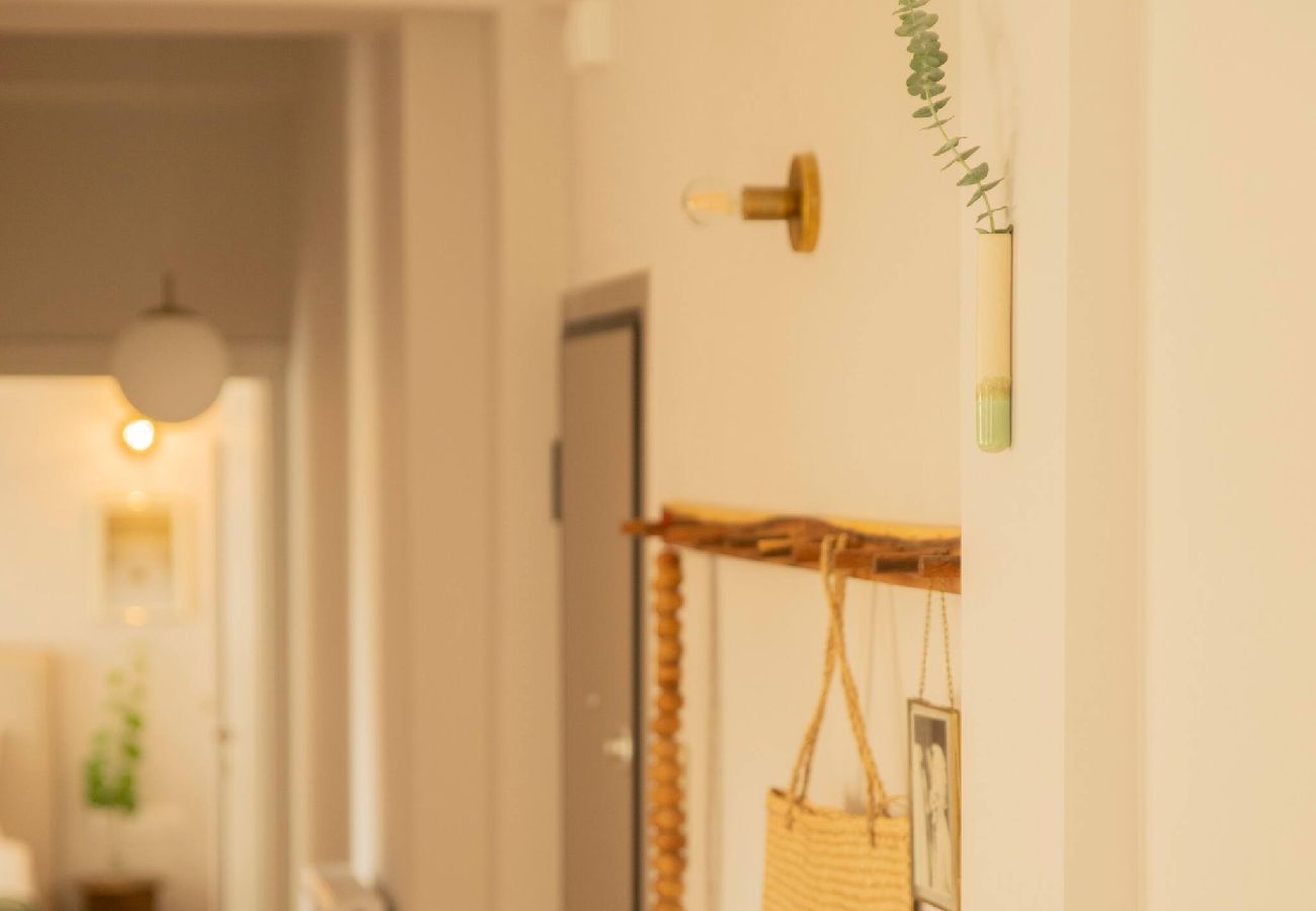 Apartment in Athens - Stylish cozy artistic Athens apartment 