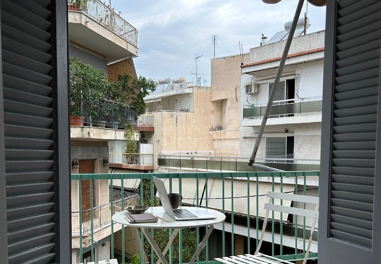 Apartment in Athens - Stylish cozy artistic Athens apartment 