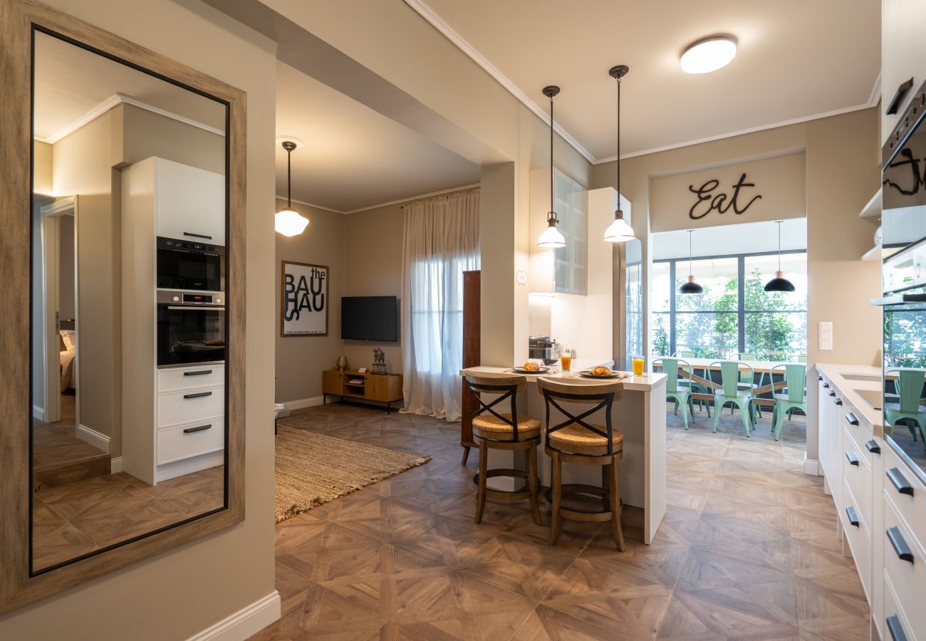 Apartment in Athens - Luxury Petralona Penthouse | Sleeps 7 | Near Metro