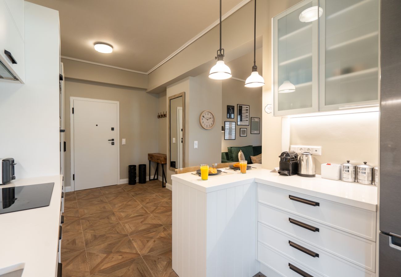 Apartment in Athens - Luxury Petralona Penthouse | Sleeps 7 | Near Metro