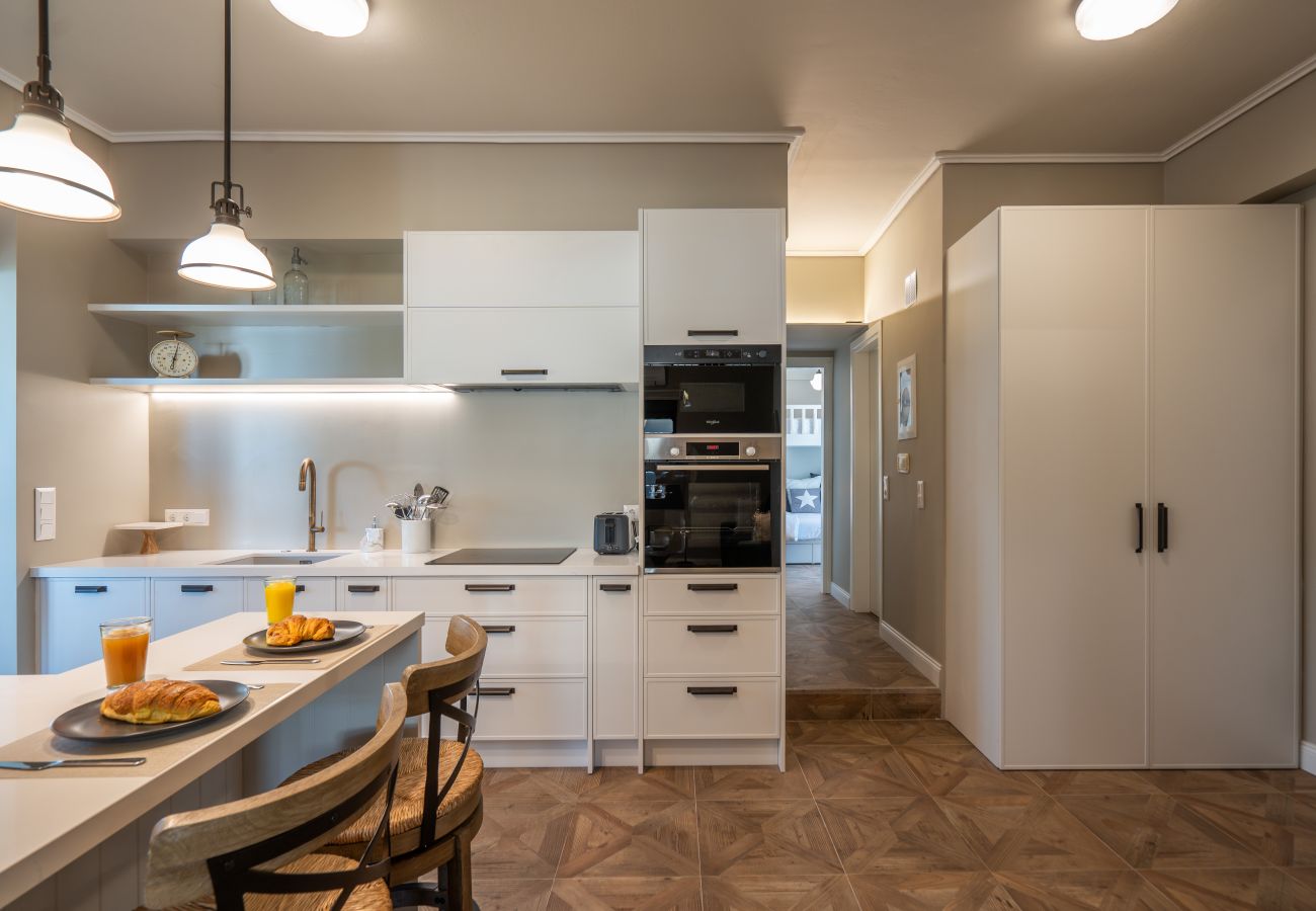 Apartment in Athens - Luxury Petralona Penthouse | Sleeps 7 | Near Metro