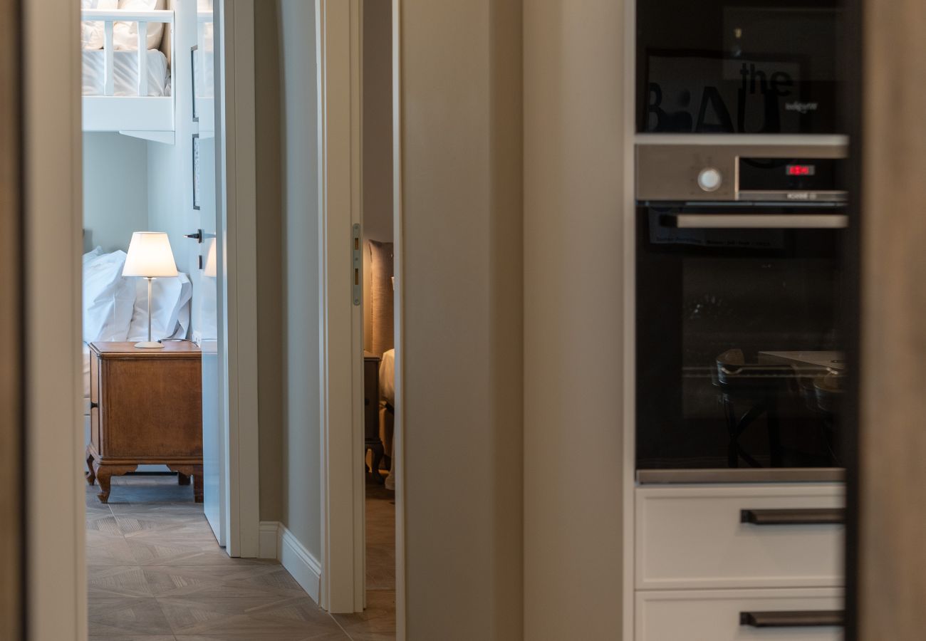 Apartment in Athens - Luxury Petralona Penthouse | Sleeps 7 | Near Metro