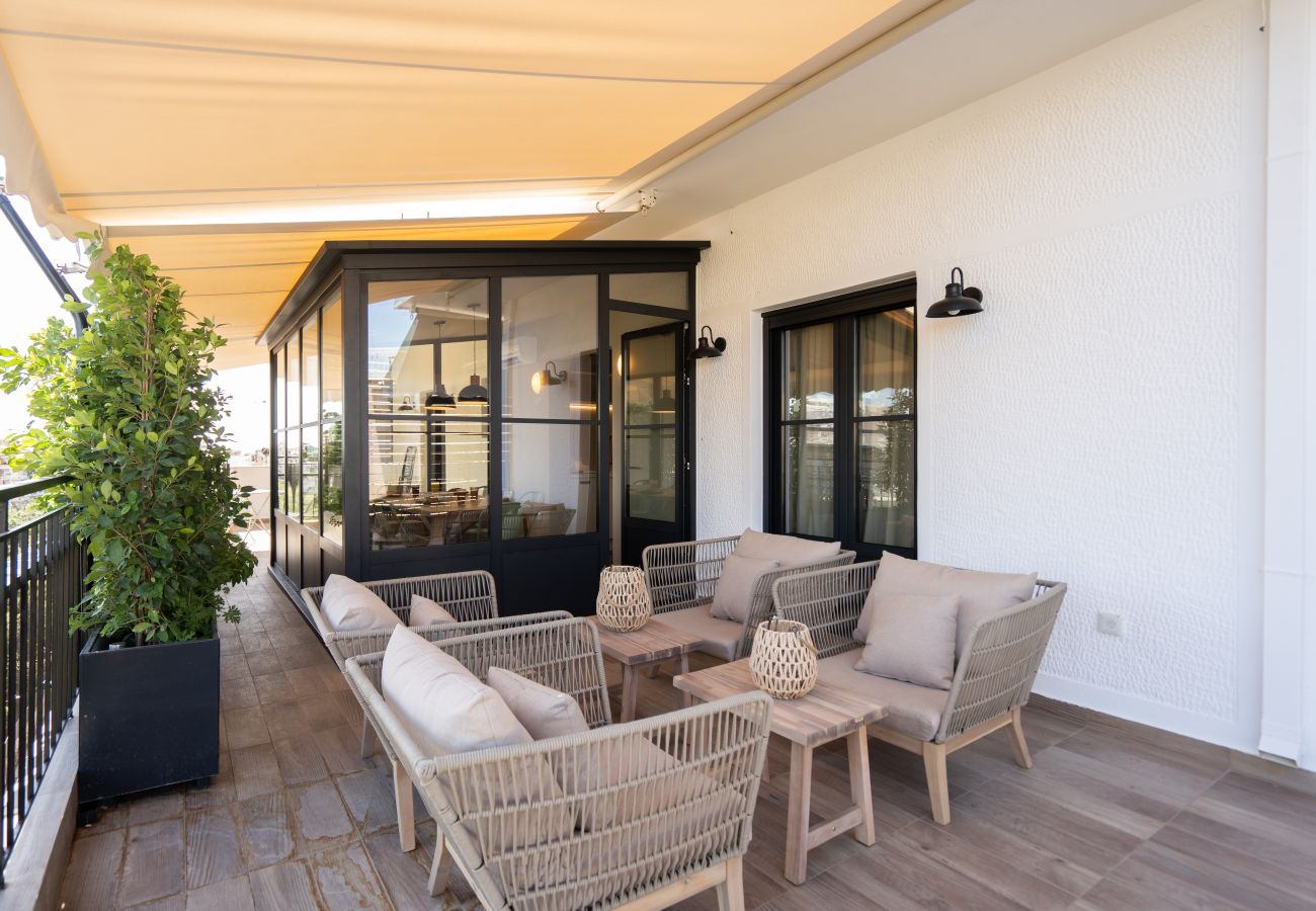 Apartment in Athens - Luxury Petralona Penthouse | Sleeps 7 | Near Metro