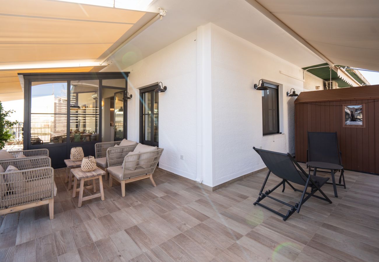 Apartment in Athens - Luxury Petralona Penthouse | Sleeps 7 | Near Metro