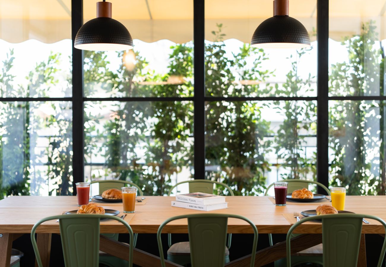 Apartment in Athens - Luxury Petralona Penthouse | Sleeps 7 | Near Metro