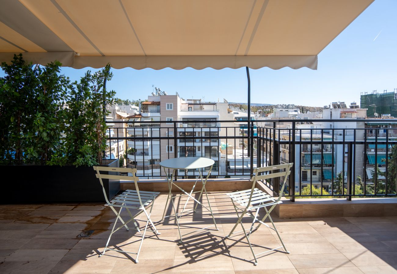 Apartment in Athens - Luxury Petralona Penthouse | Sleeps 7 | Near Metro