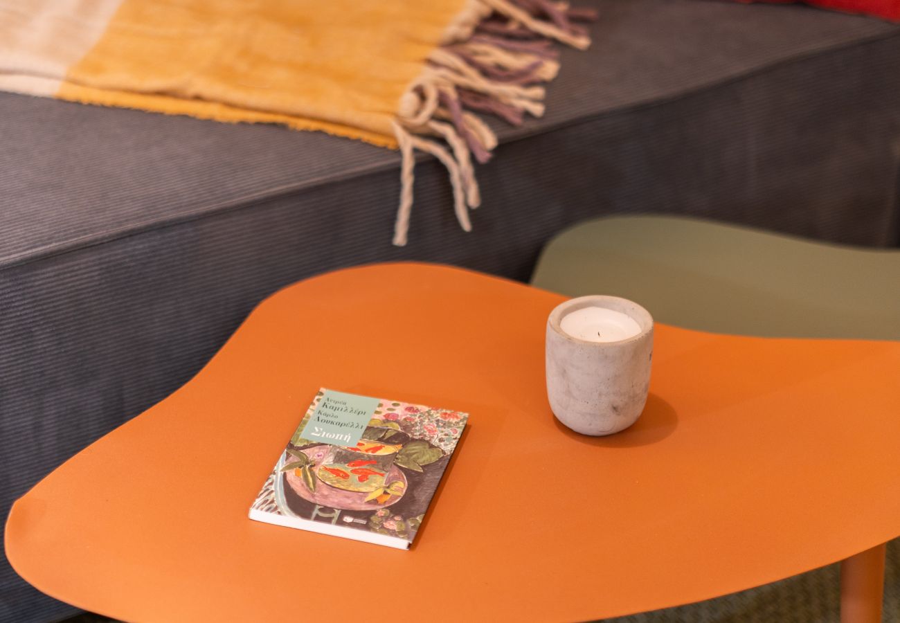 Apartment in Athens - 2BR Retro-Modern Apt | 15' To Acropolis