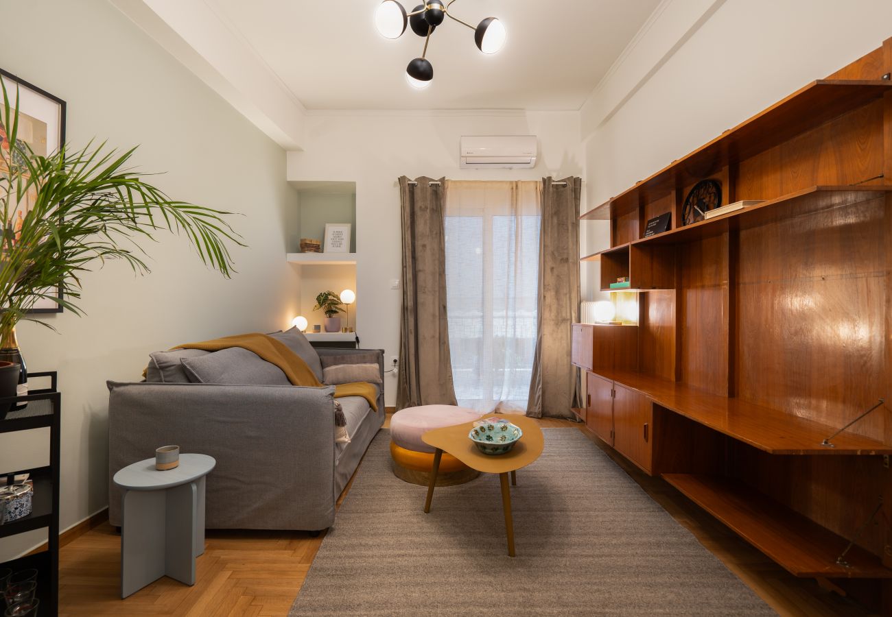 Apartment in Athens - 2BR Retro-Modern Apt | 15' To Acropolis