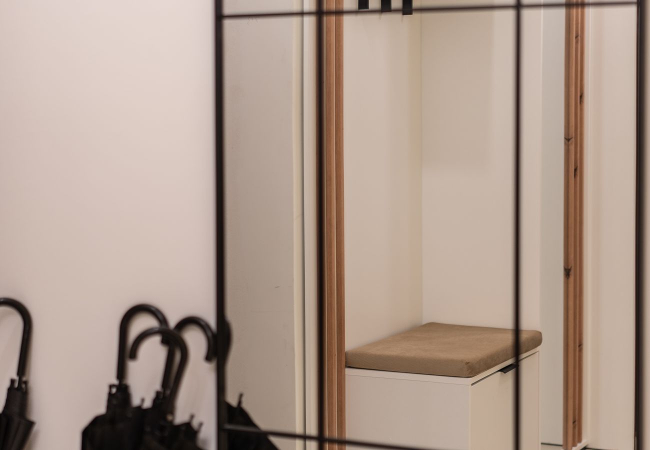 Apartment in Athens - 2BR Retro-Modern Apt | 15' To Acropolis
