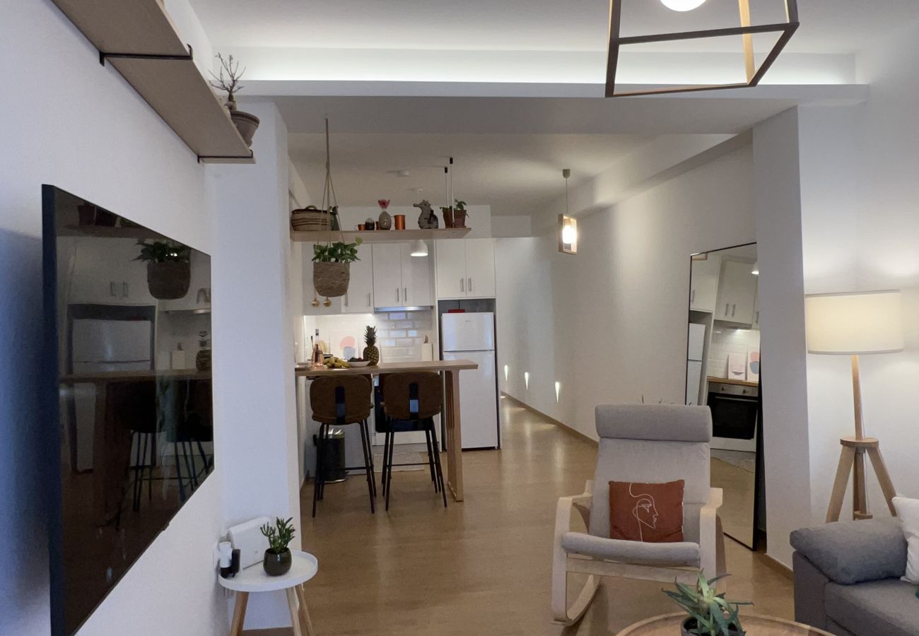 Apartment in Athens - Comfy · Spacious 2BR In Petralona · Metro Station