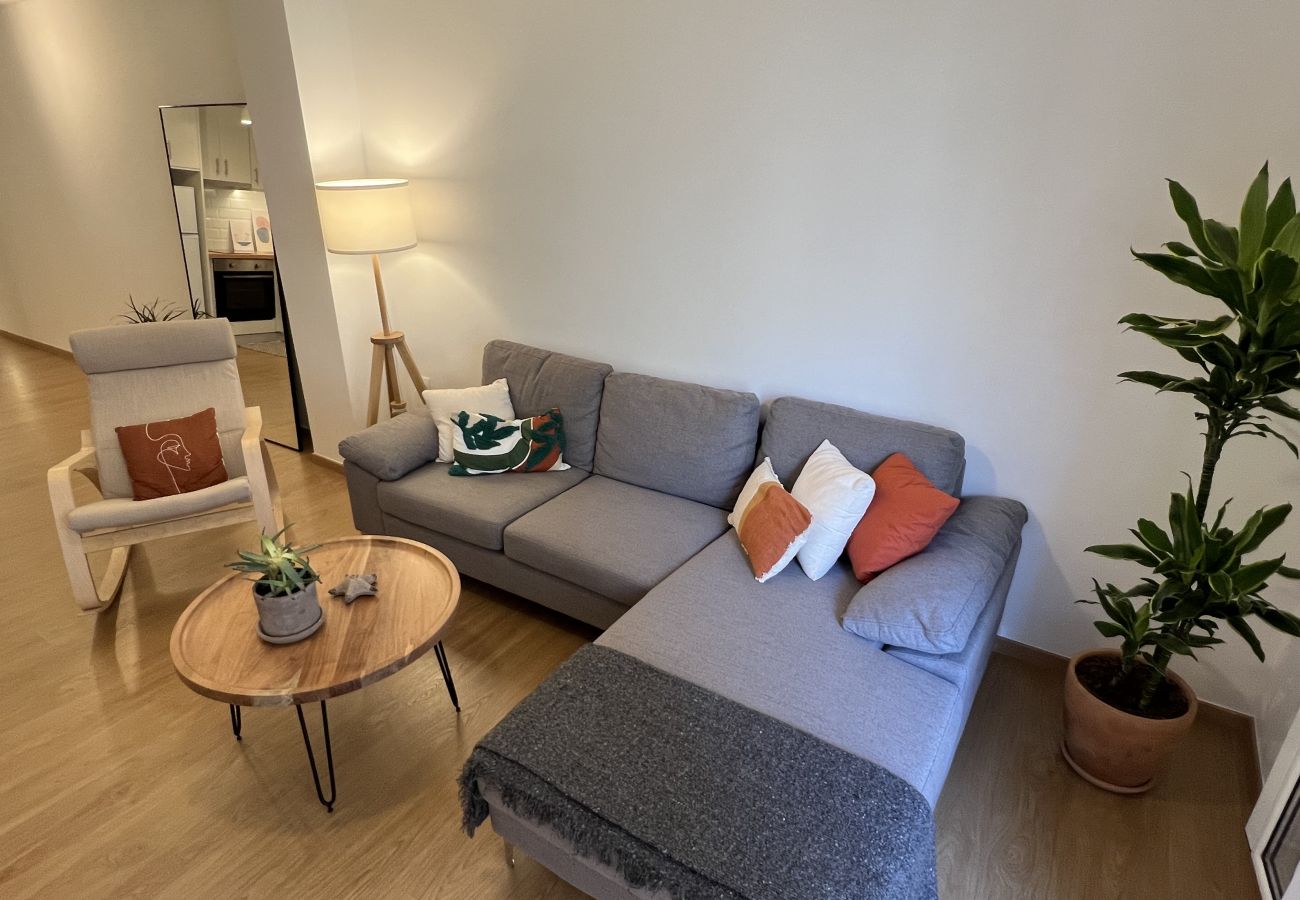 Apartment in Athens - Comfy · Spacious 2BR In Petralona · Metro Station