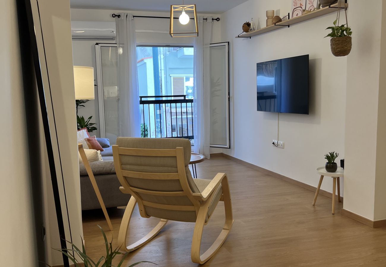 Apartment in Athens - Comfy · Spacious 2BR In Petralona · Metro Station
