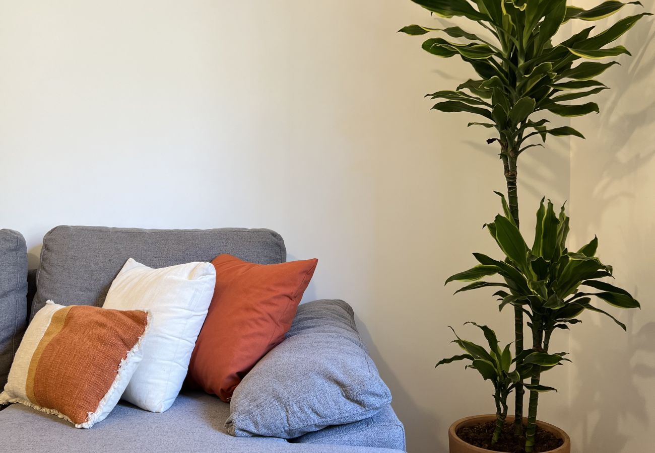 Apartment in Athens - Comfy · Spacious 2BR In Petralona · Metro Station