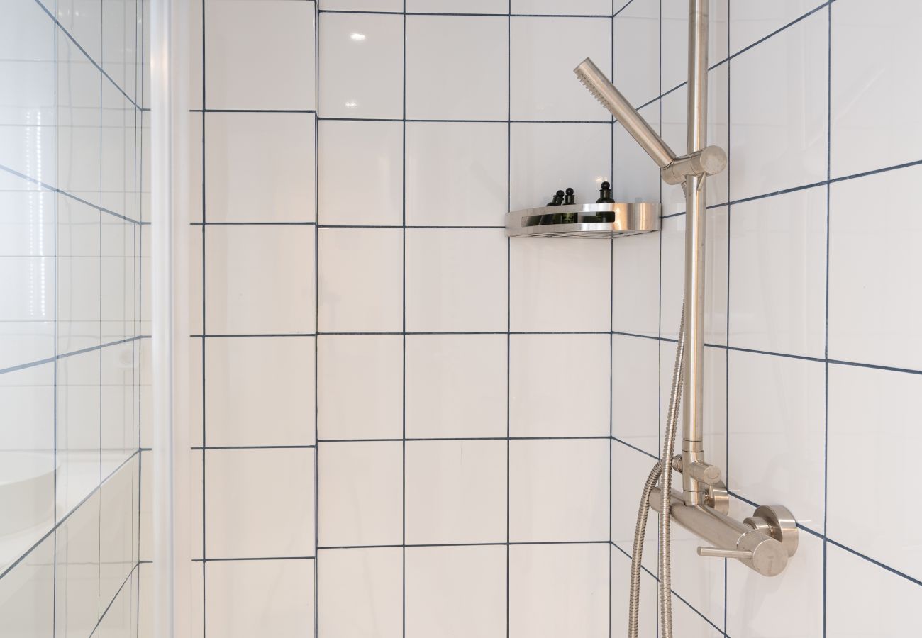 Apartment in Athens - Private Garden Suite • Starlink • Near Acropolis