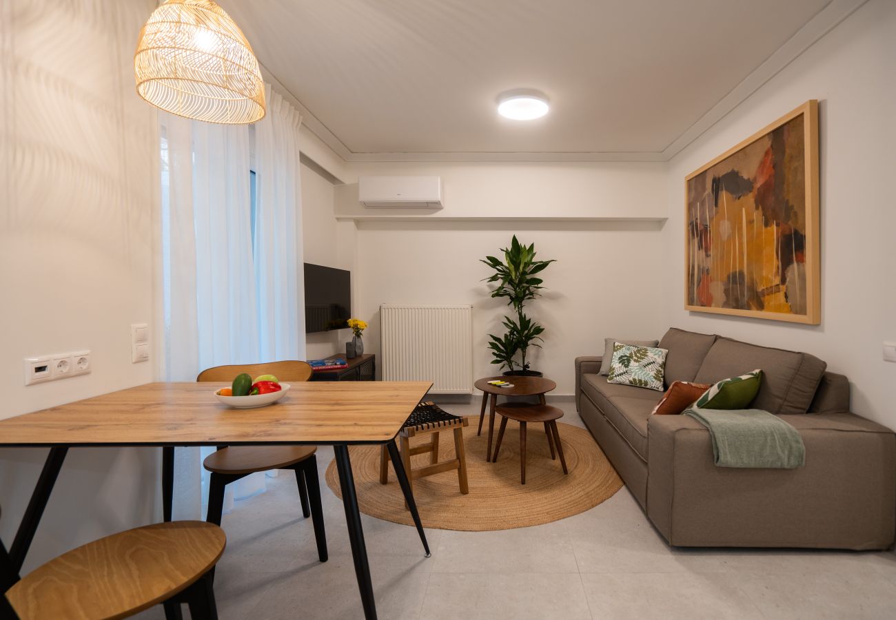 Apartment in Athens - Private Garden Suite • Starlink • Near Acropolis