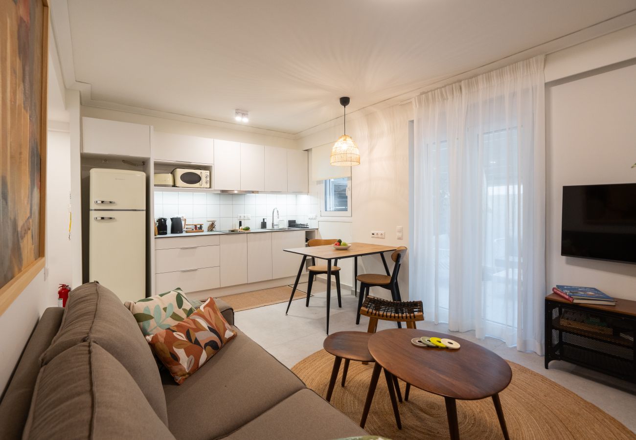 Apartment in Athens - Private Garden Suite • Starlink • Near Acropolis