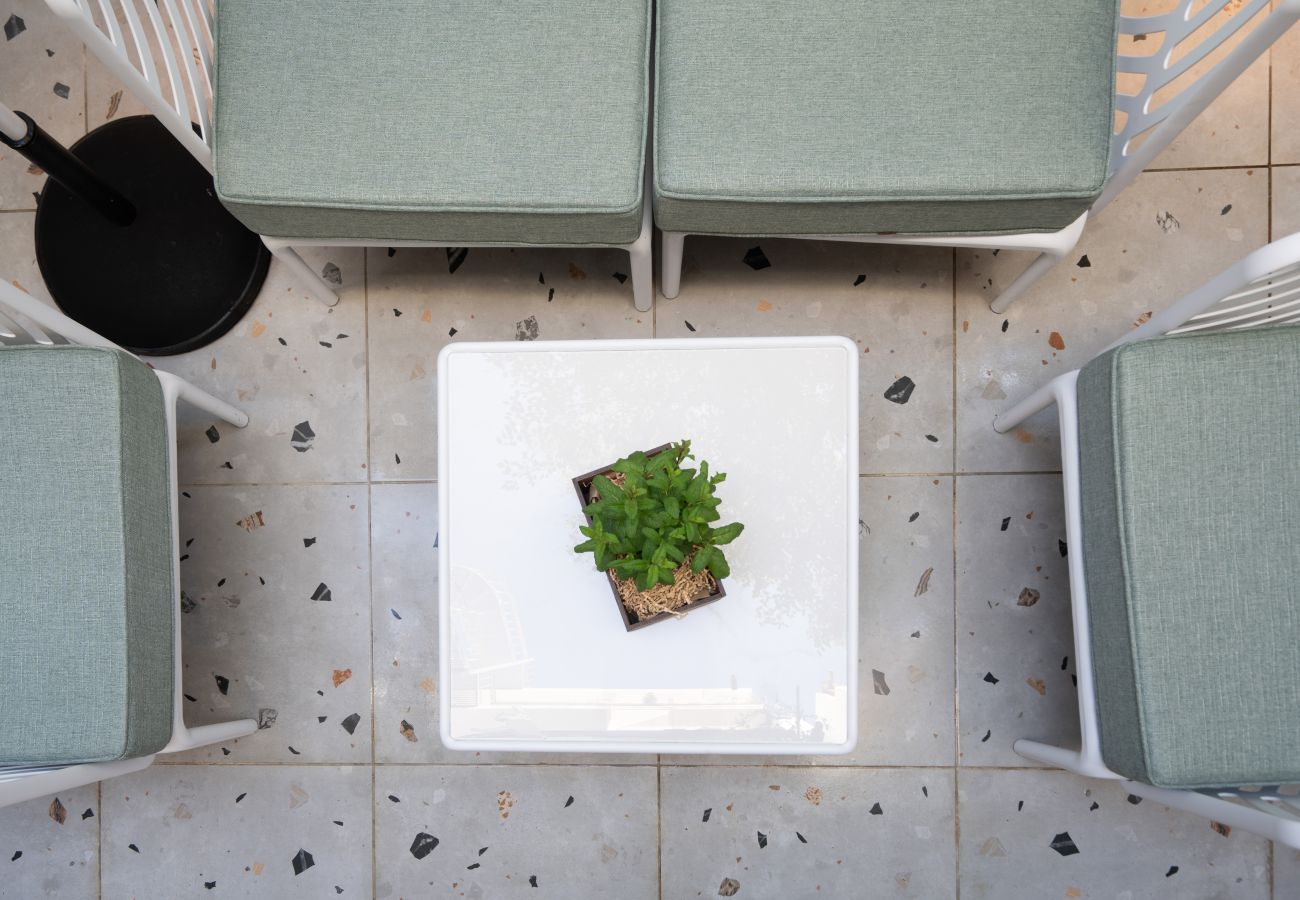 Apartment in Athens - Private Garden Suite • Starlink • Near Acropolis