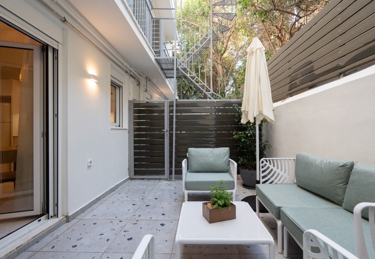 Apartment in Athens - Private Garden Suite • Starlink • Near Acropolis