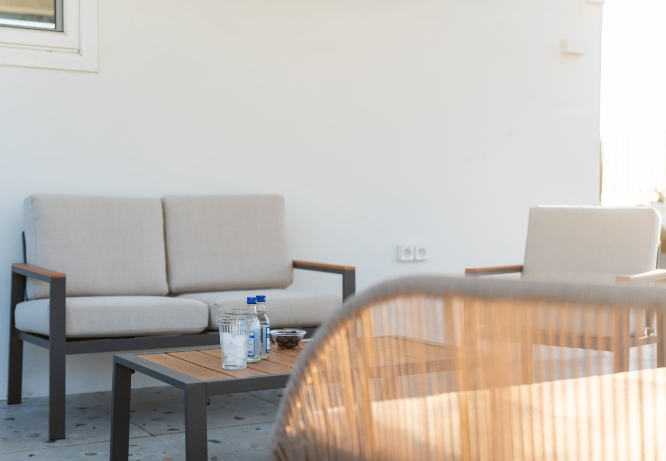 Apartment in Athens - Private Garden Suite • Starlink • Near Acropolis
