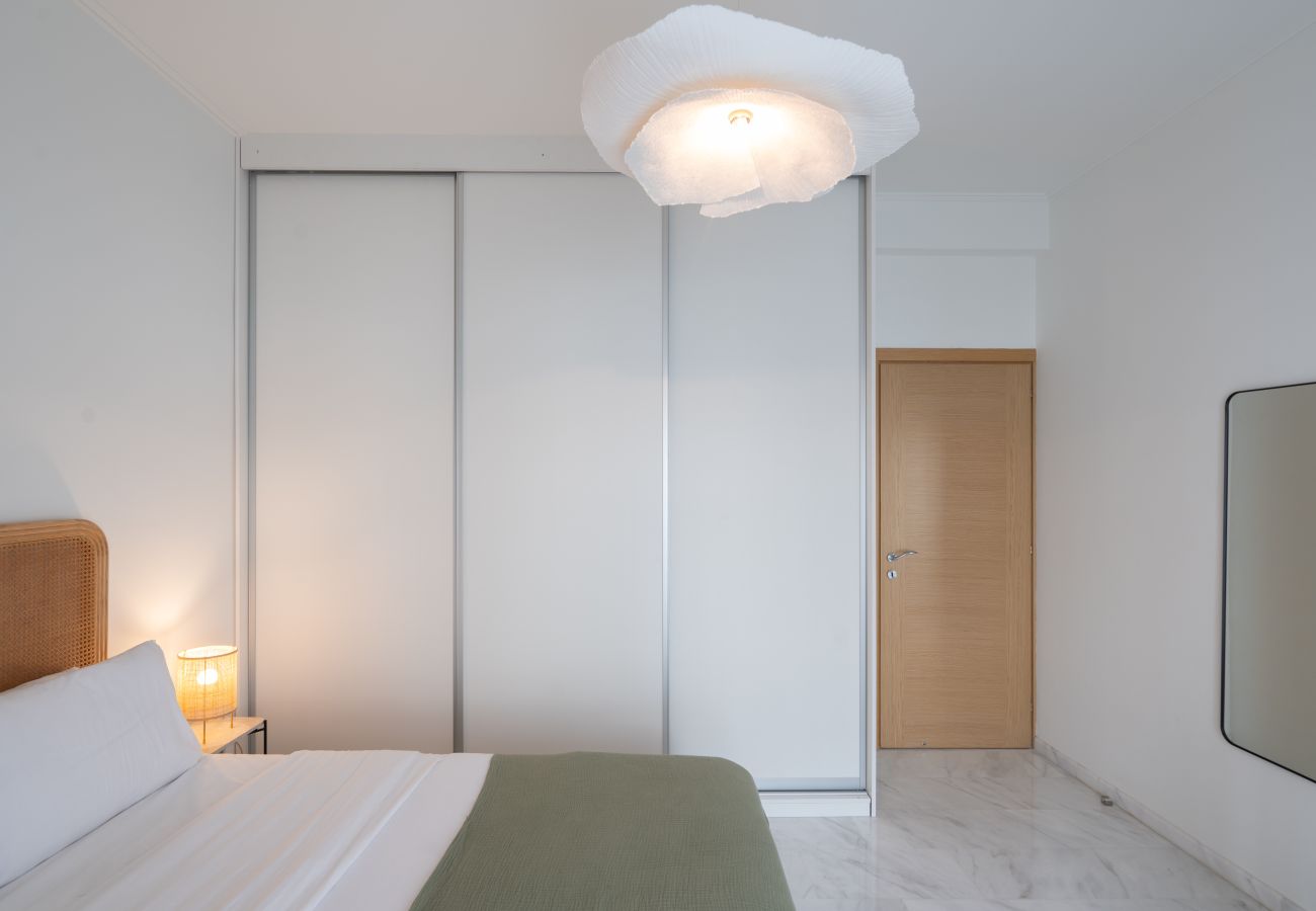 Apartment in Athens - 2BR Gem | Near Acropolis & Metro | Rooftop Views