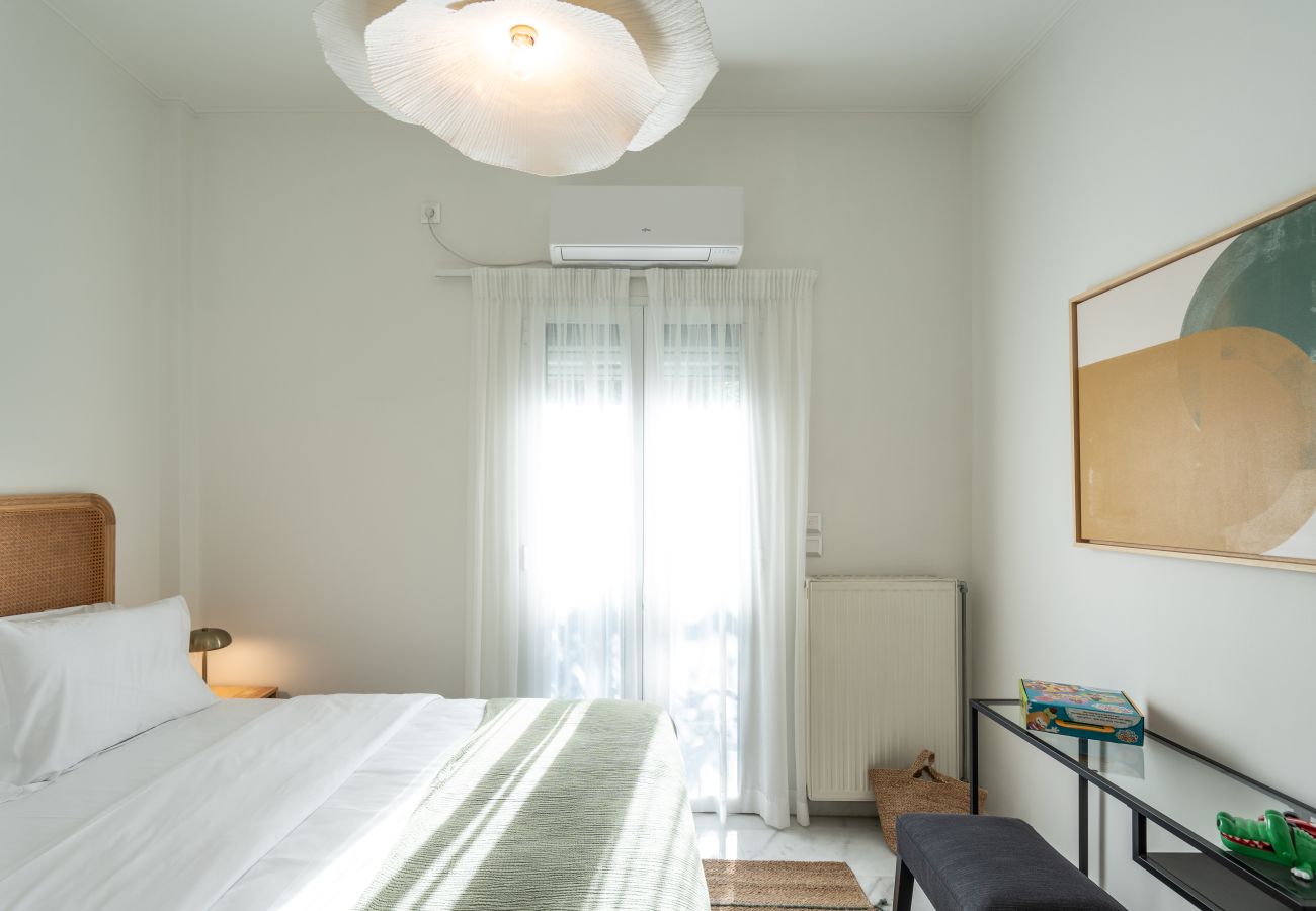 Apartment in Athens - 2BR Gem | Near Acropolis & Metro | Rooftop Views