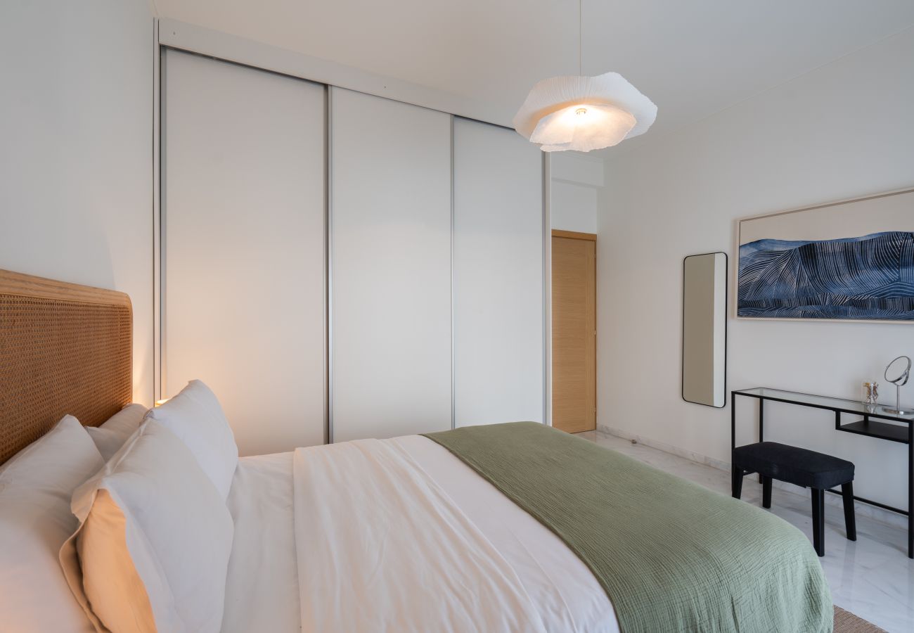 Apartment in Athens - 2BR Gem | Near Acropolis & Metro | Rooftop Views