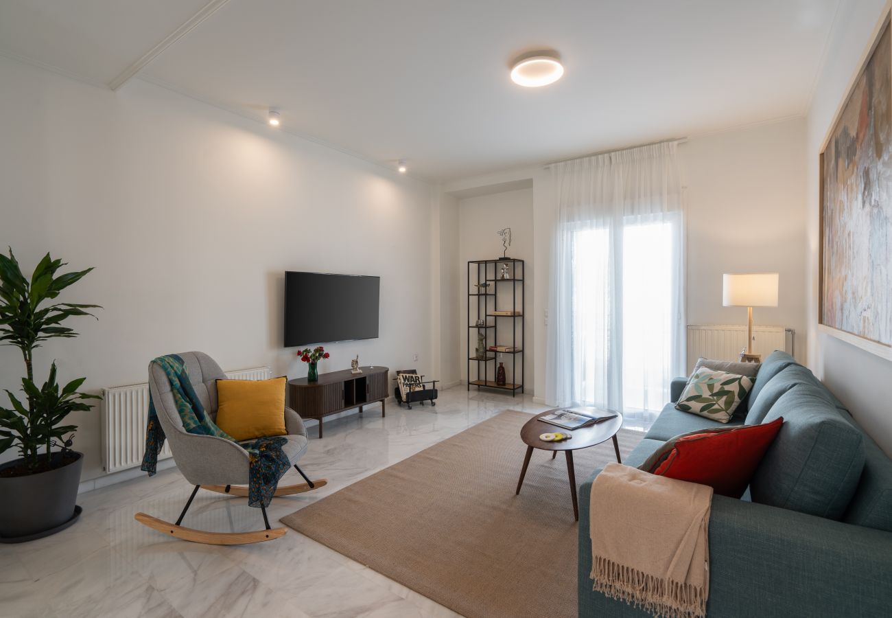 Apartment in Athens - 2BR Gem | Near Acropolis & Metro | Rooftop Views