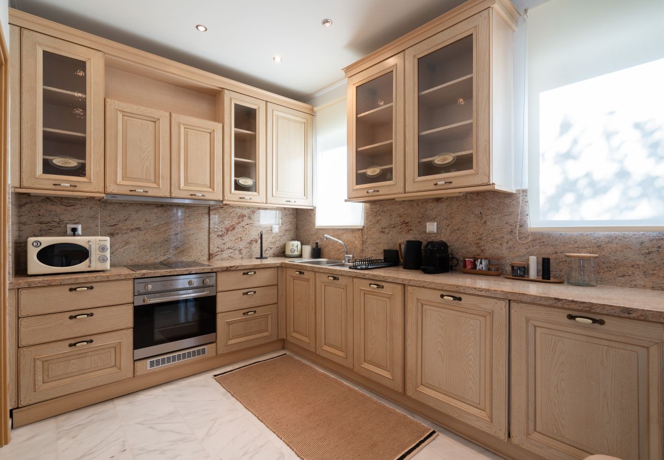 Apartment in Athens - 2BR Gem | Near Acropolis & Metro | Rooftop Views