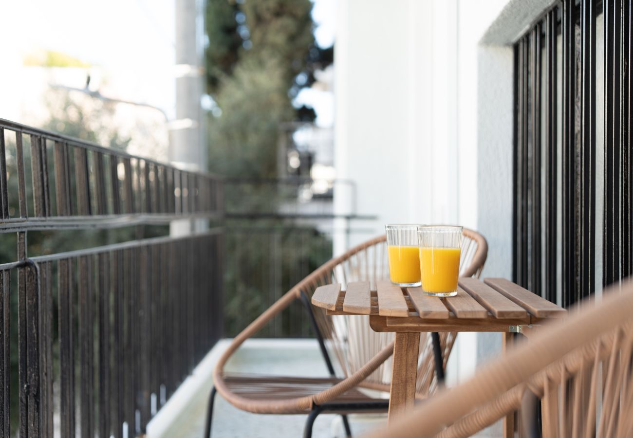 Apartment in Athens - 2BR Gem | Near Acropolis & Metro | Rooftop Views