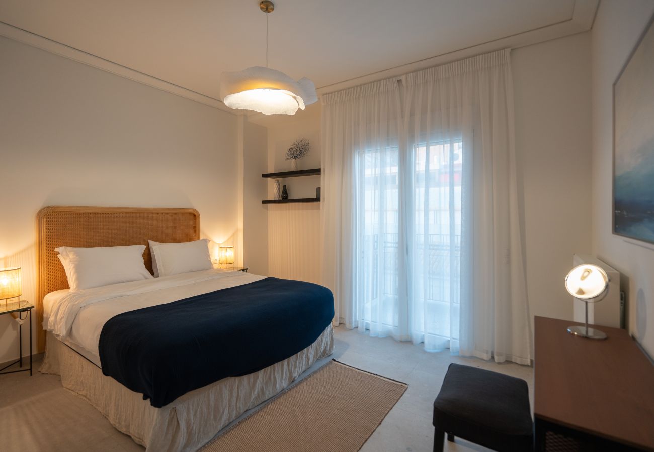 Apartment in Athens - Bright Spacious 3BR/2BA near Acropolis | Rooftop