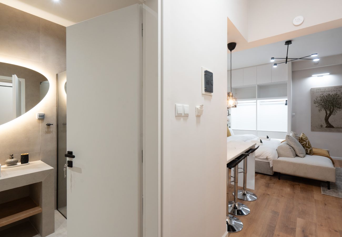 Studio in Athens - Loft Suite In Syntagma By Metro | Best Location 