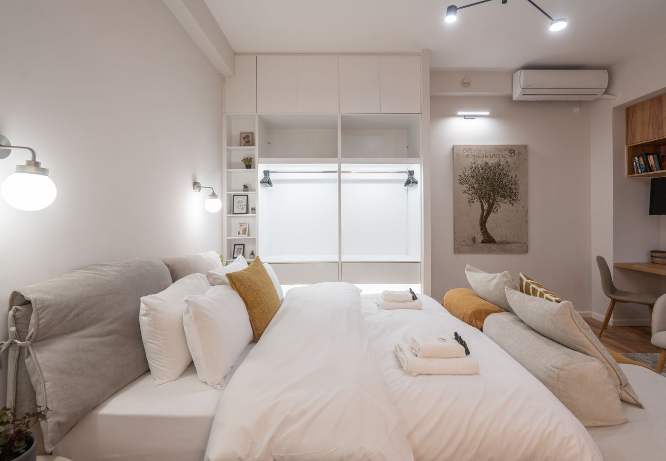 Studio in Athens - Loft Suite In Syntagma By Metro | Best Location 