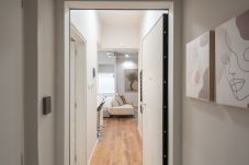 Studio in Athens - Amerikis 18 Left