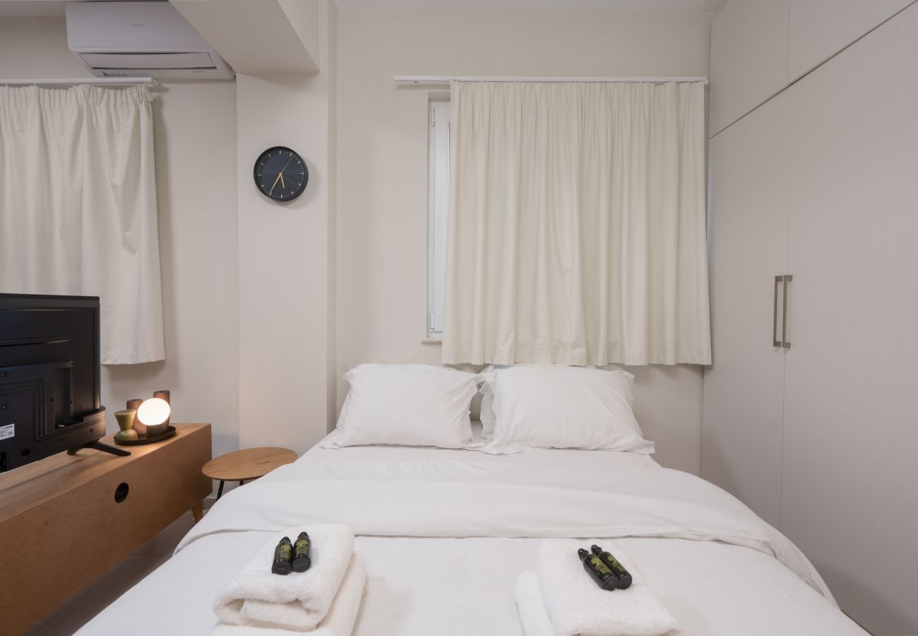 Apartment in Athens - Quiet Studio in Athens Heart | 5 Min to Metro