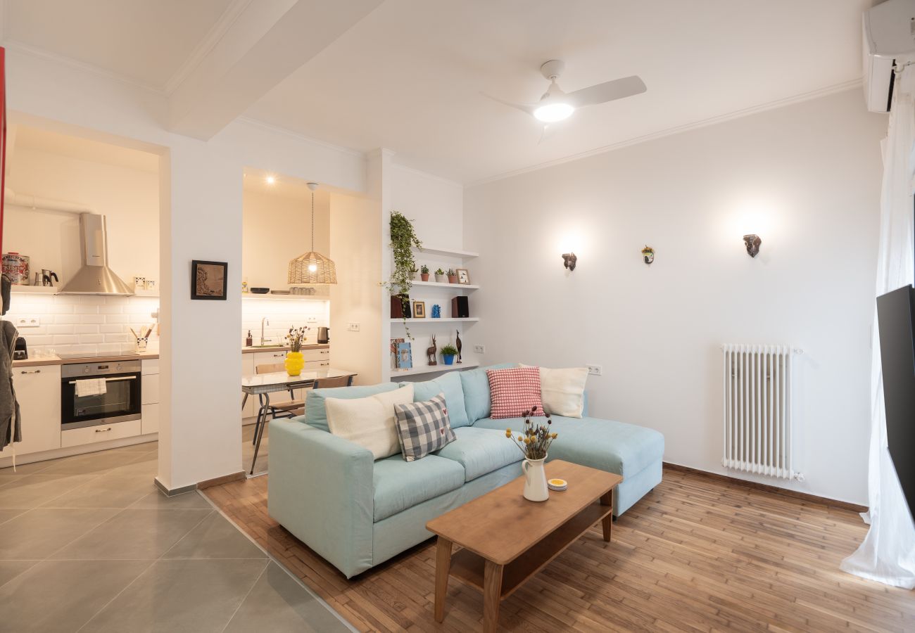 Apartment in Athens - 1BR Next to Metro | Modern Comfort