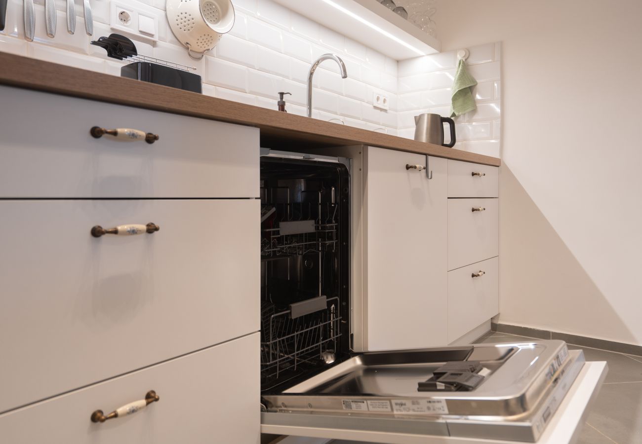 Apartment in Athens - 1BR Next to Metro | Modern Comfort