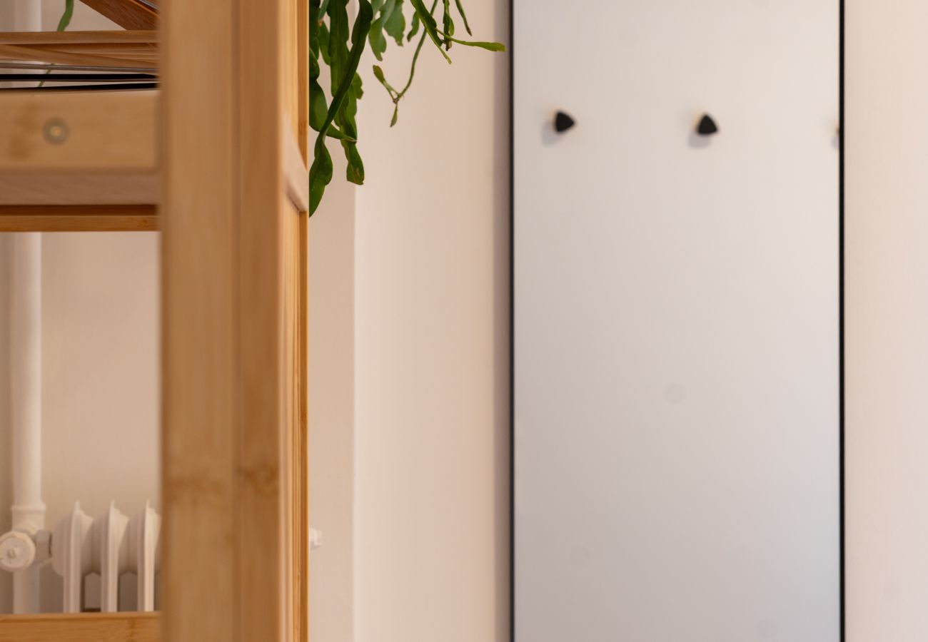 Apartment in Athens - 1BR Next to Metro | Modern Comfort