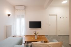 Apartment in Athens - Megalou Alexandrou 114-118