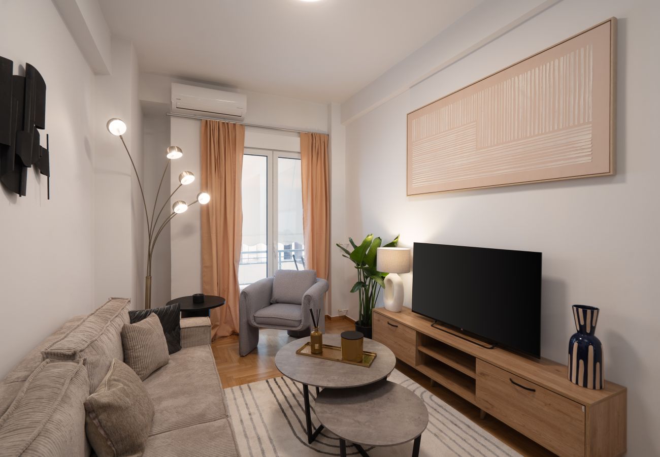 Apartment in Athens - Spacious | Modern 2BR Near Kalimarmaro | Pagkrati