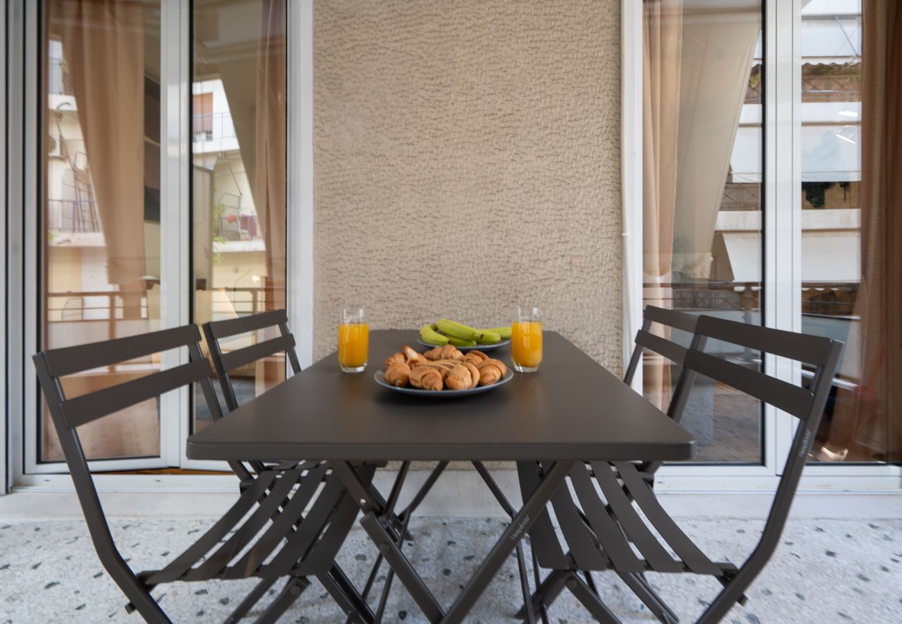 Apartment in Athens - Spacious | Modern 2BR Near Kalimarmaro | Pagkrati
